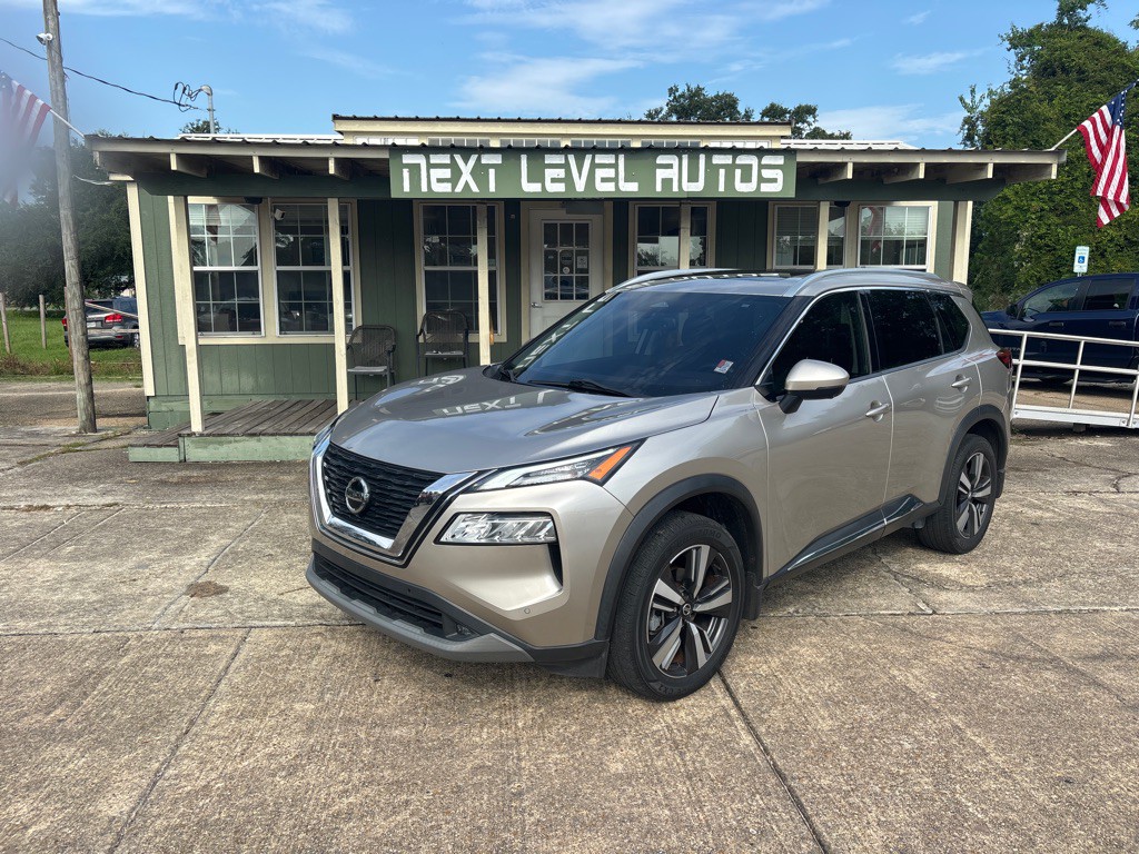 2021 Nissan Rogue Image 1