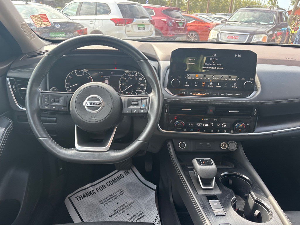 2021 Nissan Rogue Image 16