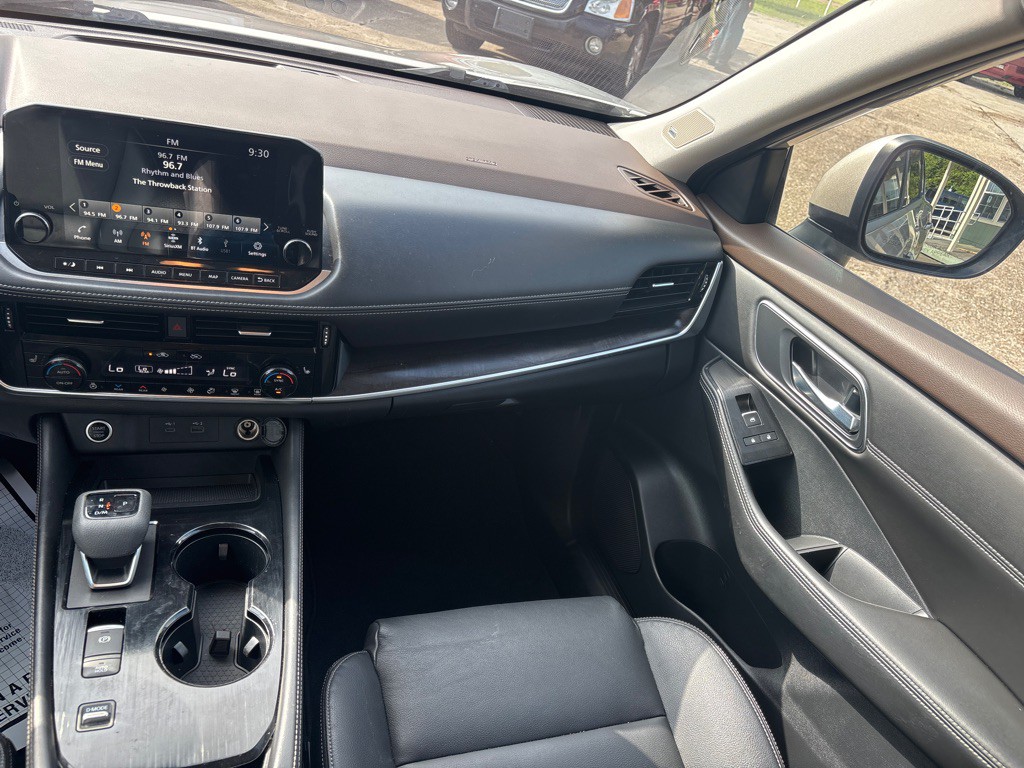 2021 Nissan Rogue Image 17