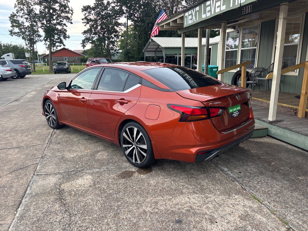 2021 Nissan Altima Image 3