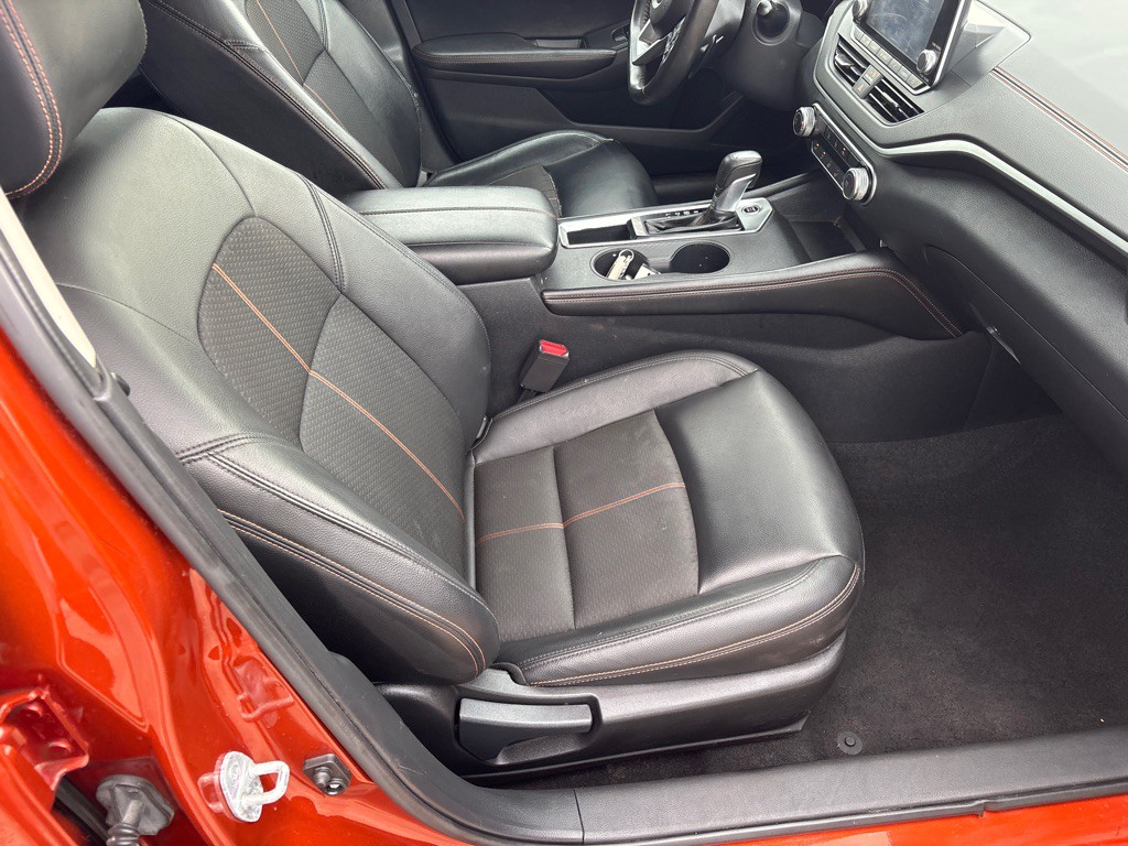 2021 Nissan Altima Image 15