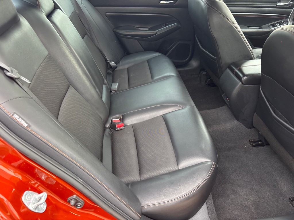 2021 Nissan Altima Image 16