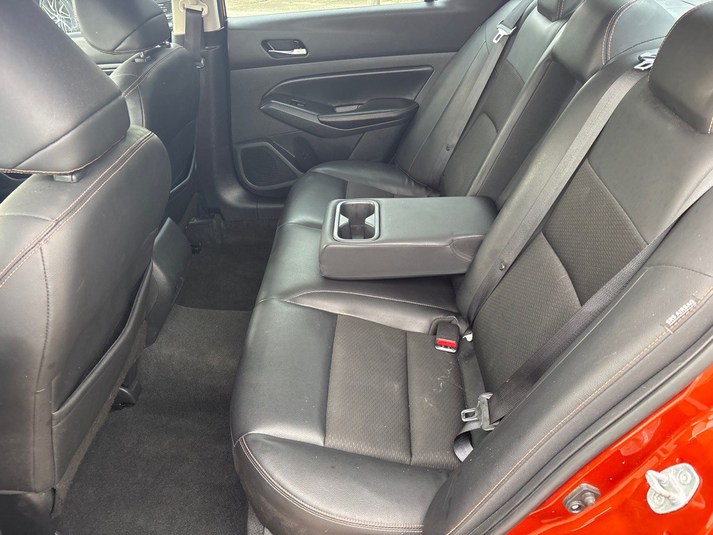 2021 Nissan Altima Image 17
