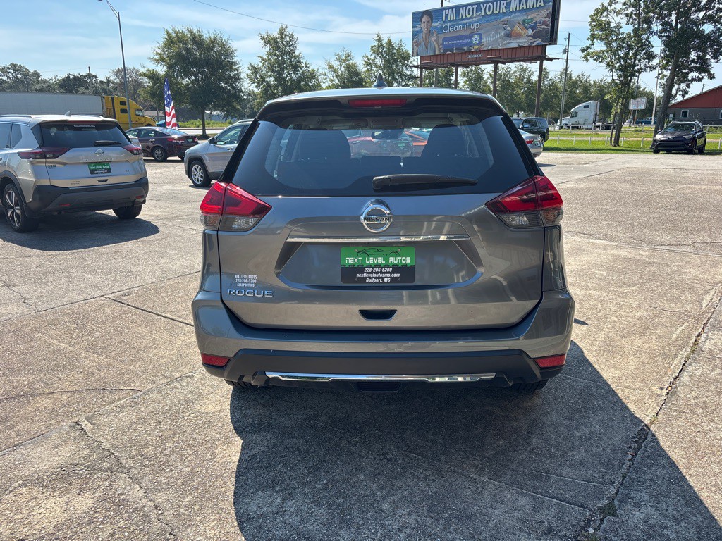 2019 Nissan Rogue Image 8