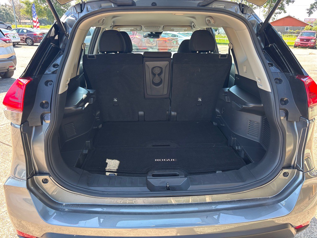 2019 Nissan Rogue Image 9