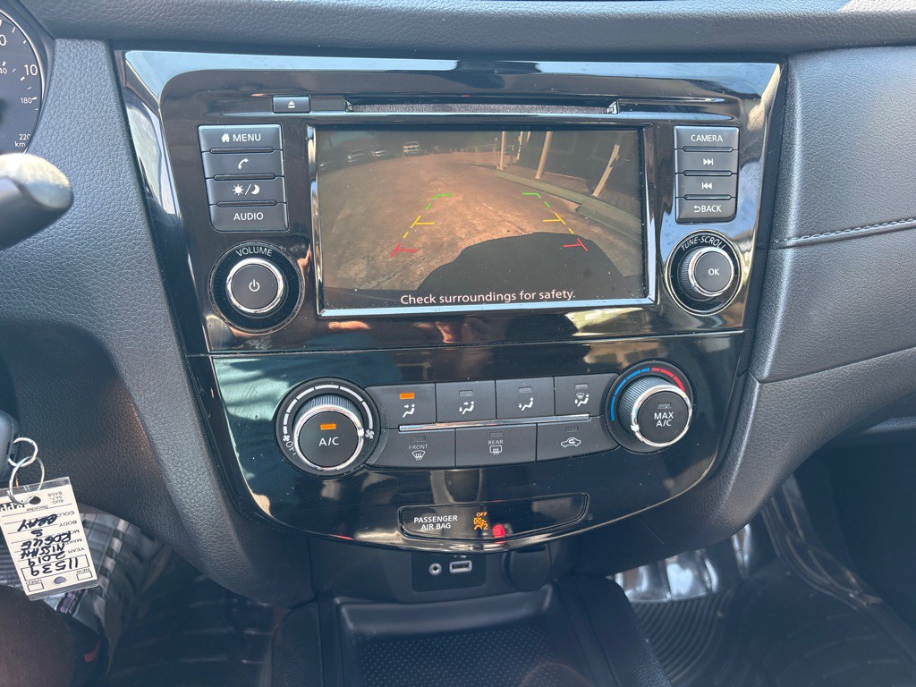 2019 Nissan Rogue Image 14