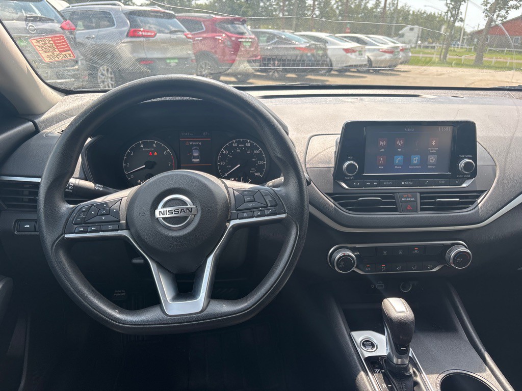 2021 Nissan Altima Image 15