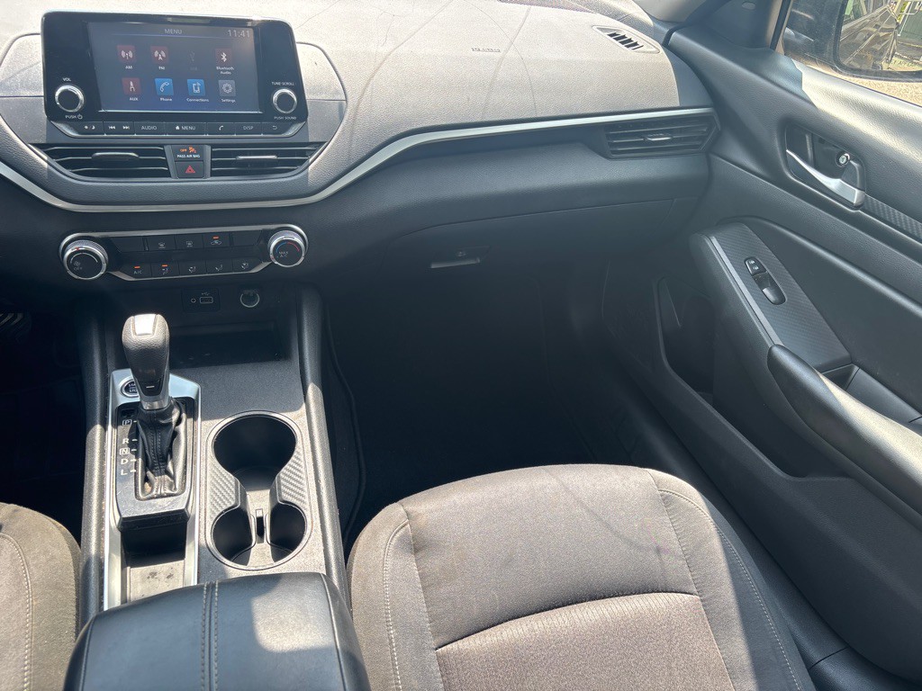 2021 Nissan Altima Image 16