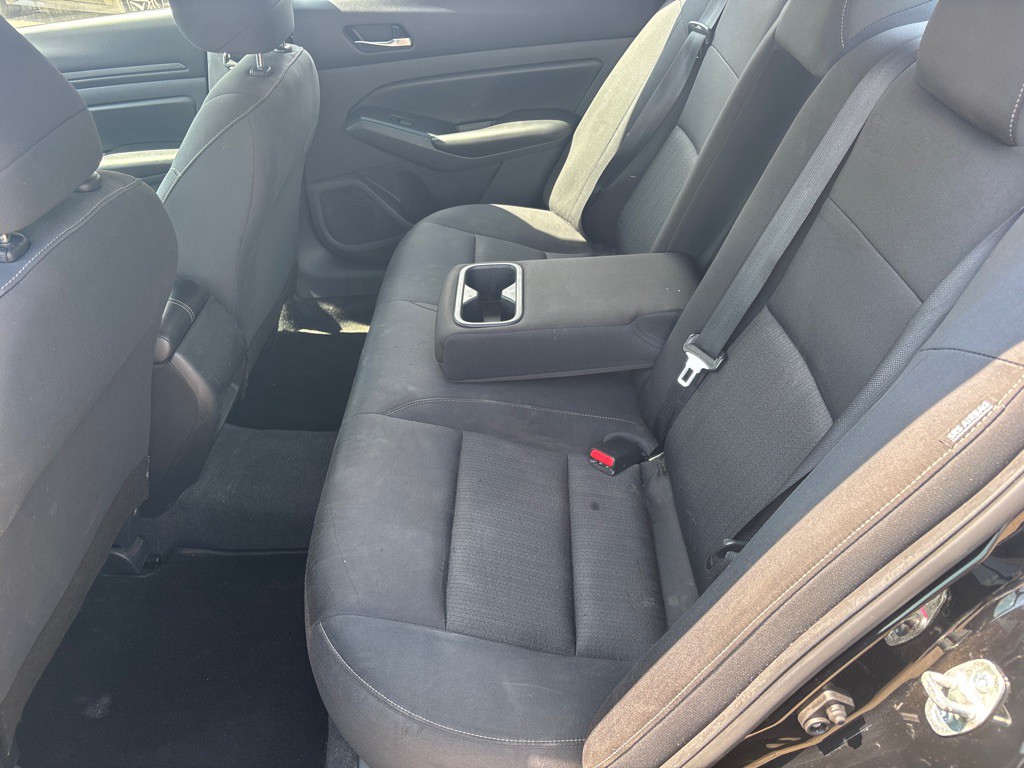 2021 Nissan Altima Image 19