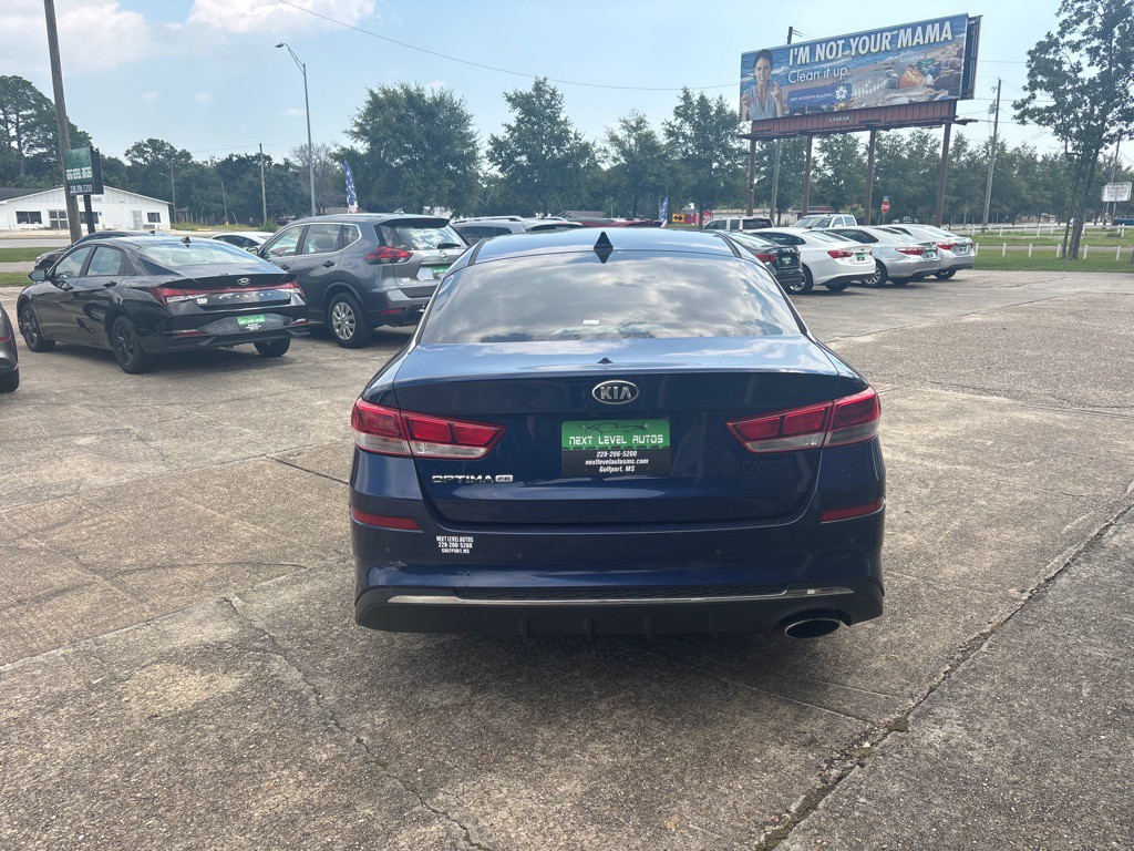 2019 Kia Optima Image 8
