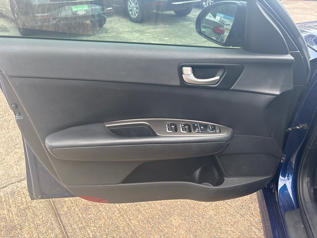 2019 Kia Optima Image 10
