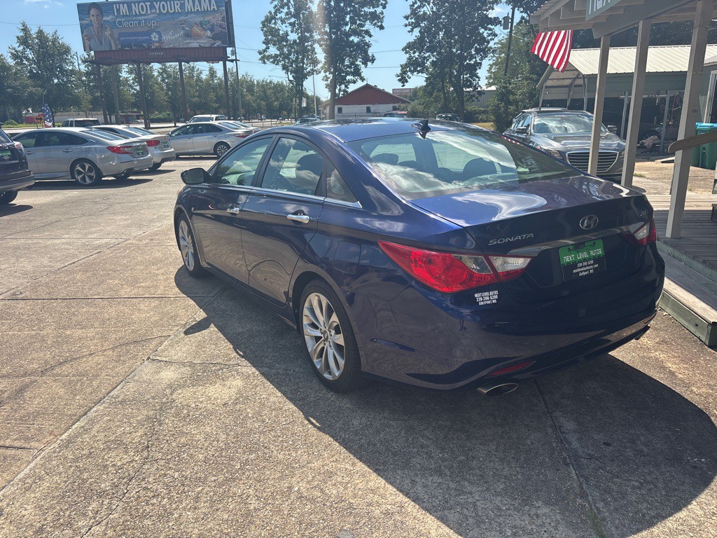 2012 Hyundai Sonata Image 3