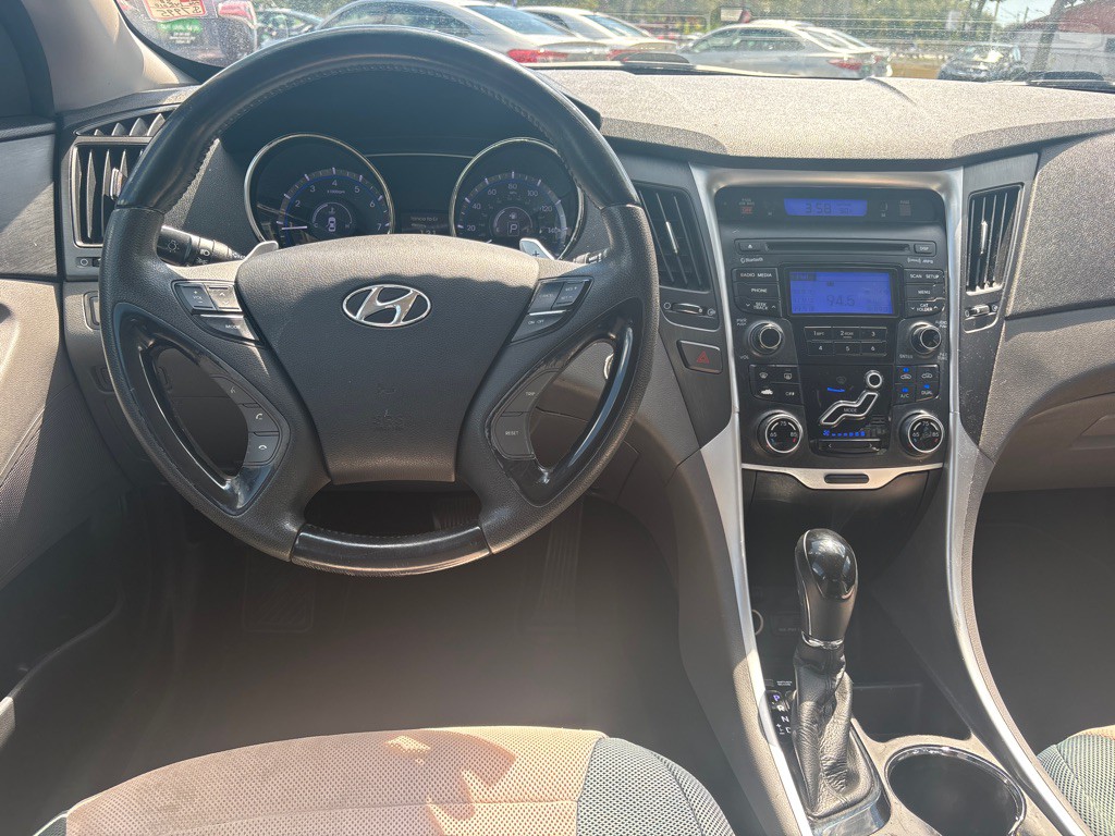 2012 Hyundai Sonata Image 15