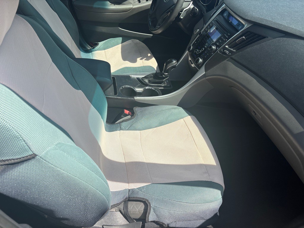 2012 Hyundai Sonata Image 17