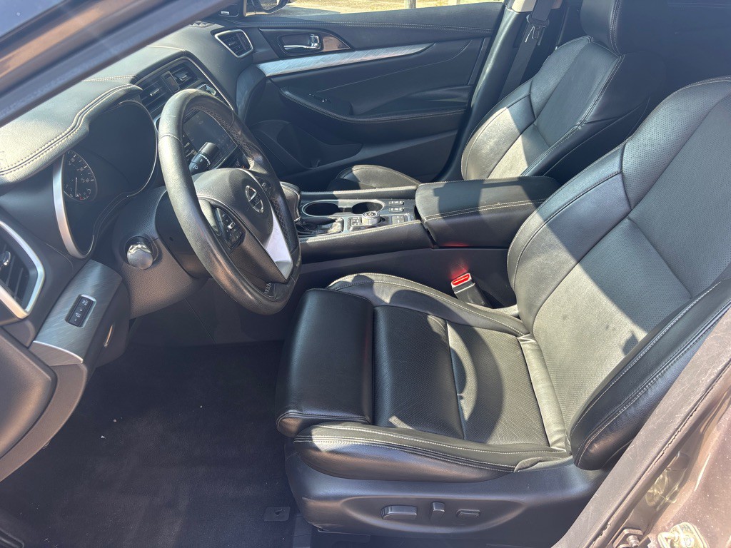 2017 Nissan Maxima Image 12
