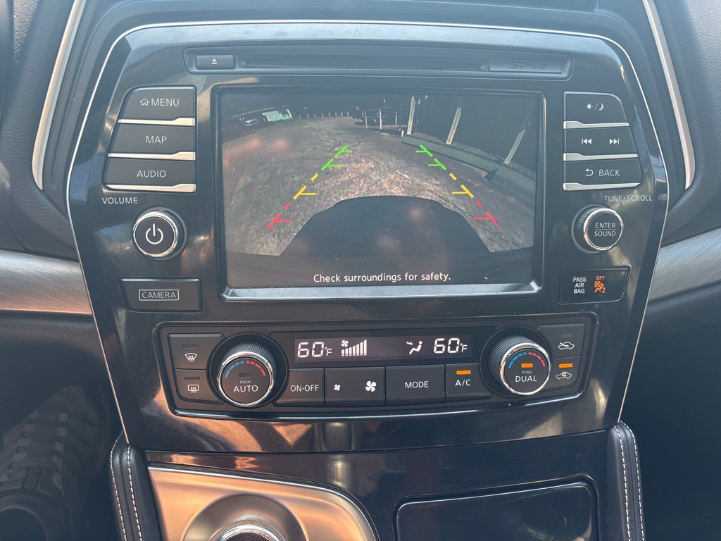 2017 Nissan Maxima Image 14