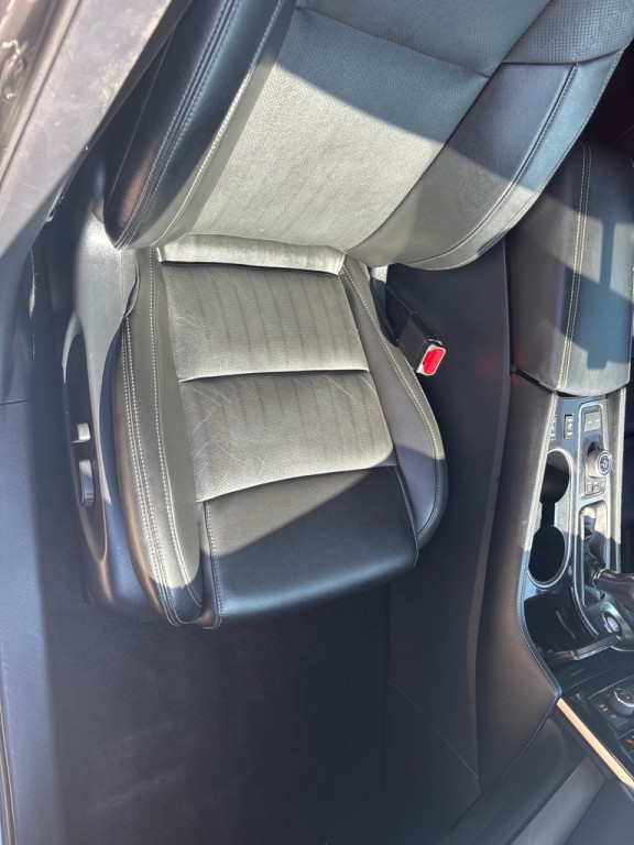 2017 Nissan Maxima Image 19