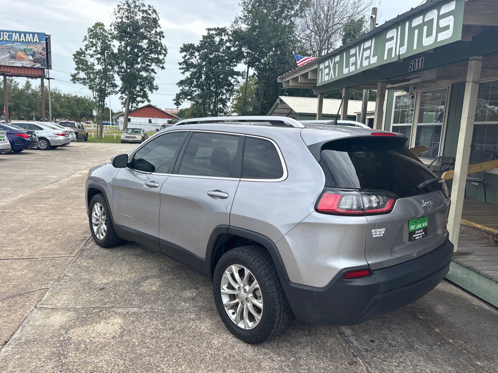2019 Jeep Cherokee Image 3
