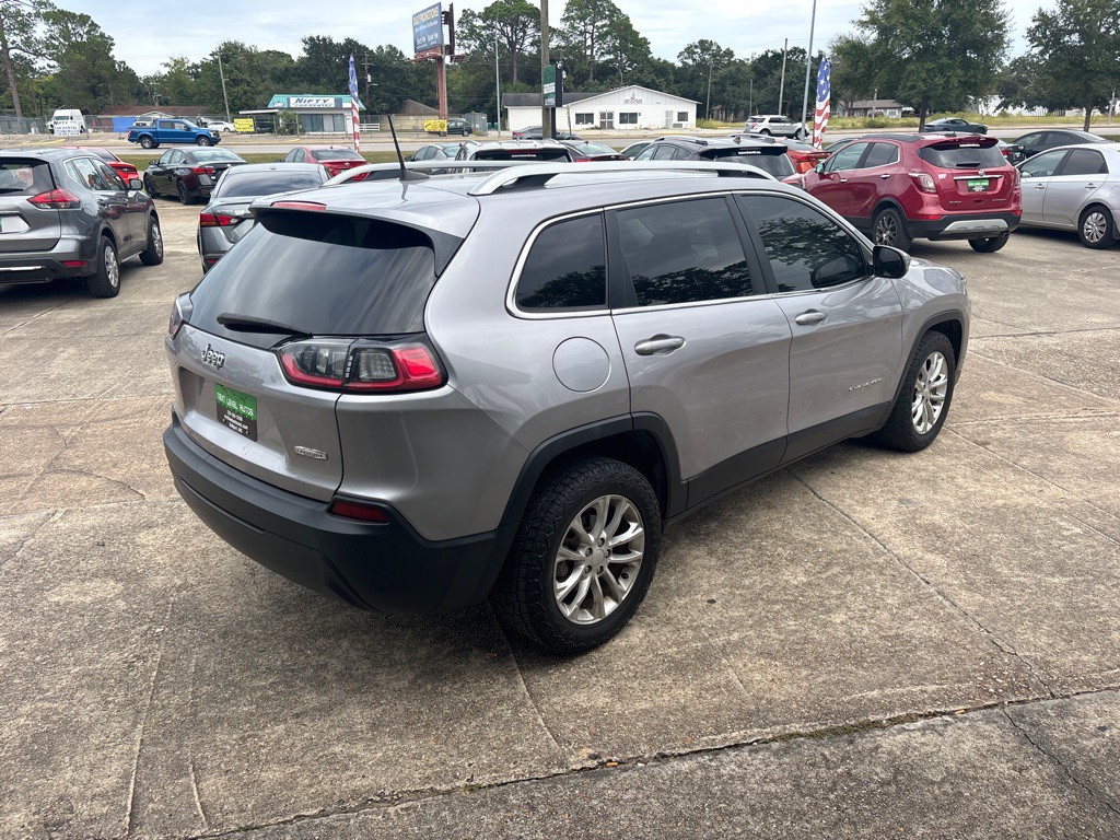 2019 Jeep Cherokee Image 7