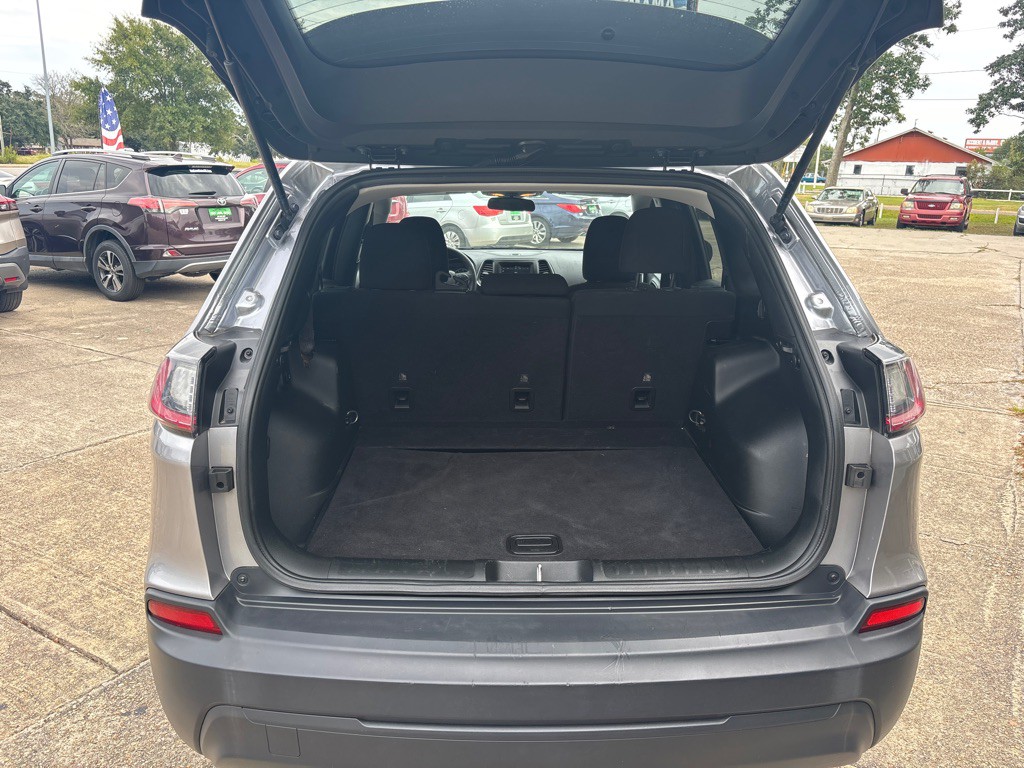 2019 Jeep Cherokee Image 9