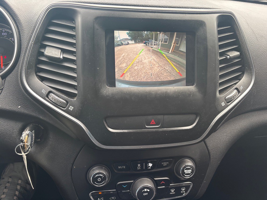 2019 Jeep Cherokee Image 14