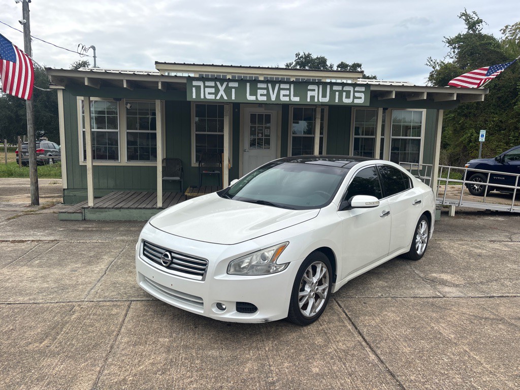 2014 Nissan Maxima Image 1