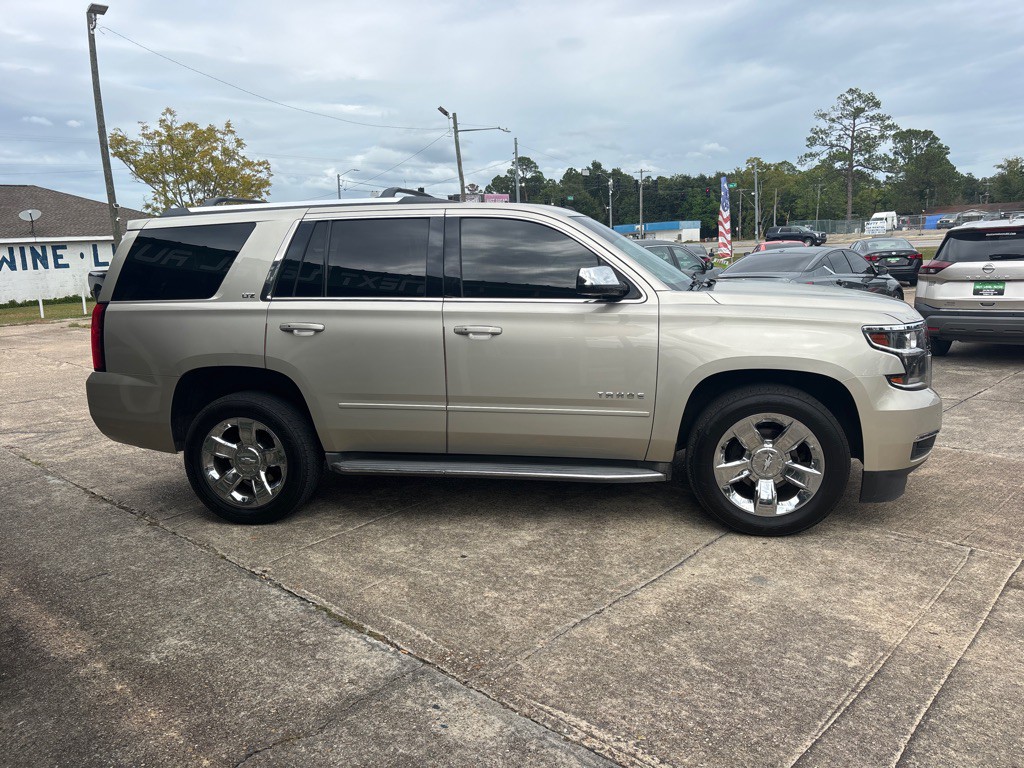 2015 Chevrolet Tahoe Image 6