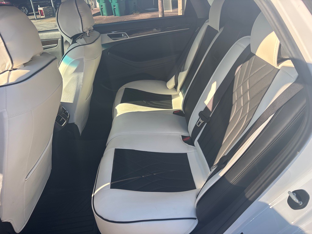 2019 Genesis G80 Image 19