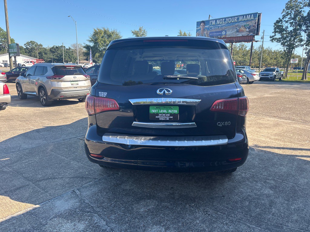 2015 INFINITI QX80 Image 8