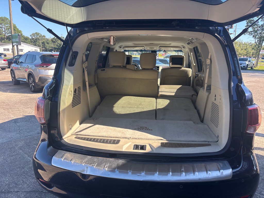 2015 INFINITI QX80 Image 10