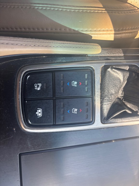 2013 Hyundai Azera Image 15