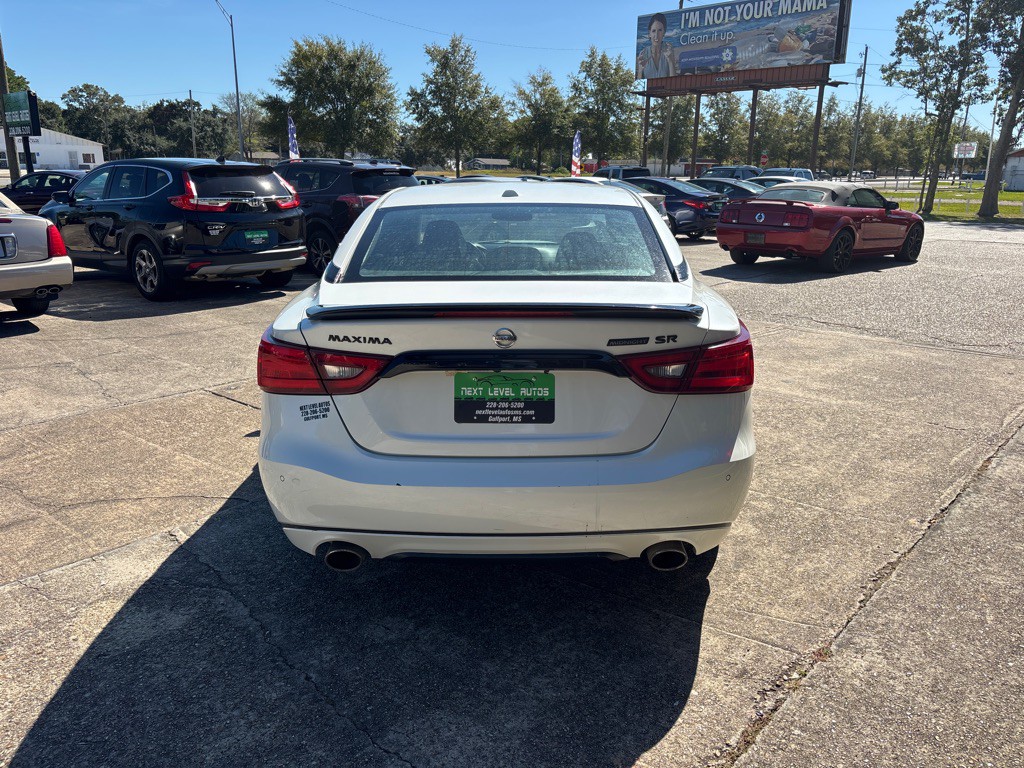 2018 Nissan Maxima Image 8