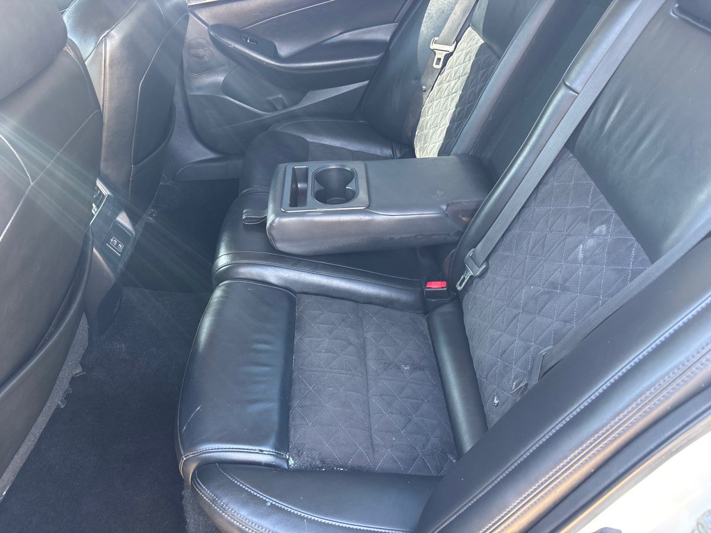 2018 Nissan Maxima Image 20