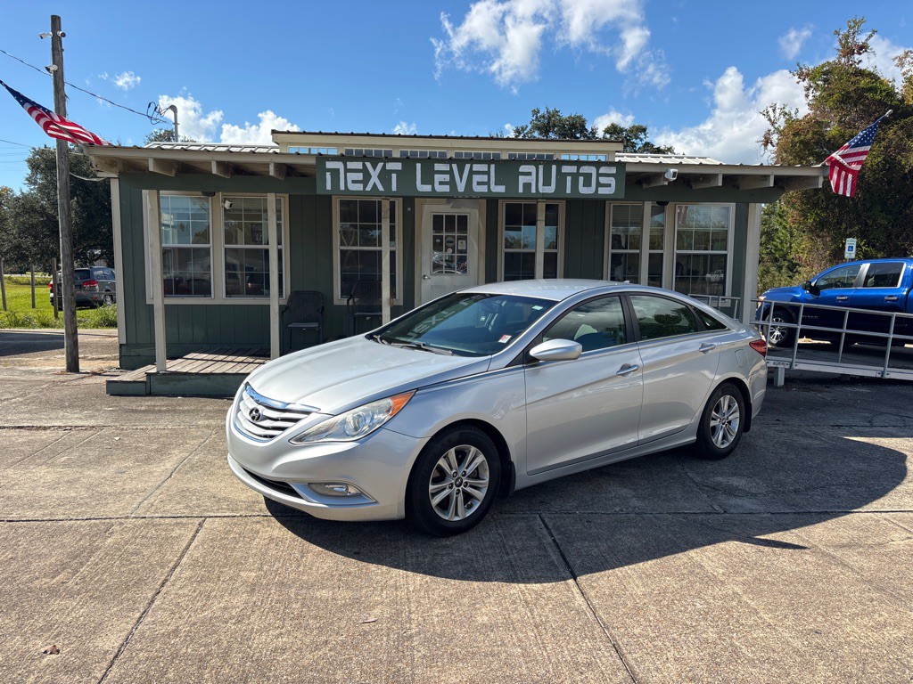 2013 Hyundai Sonata Image 1