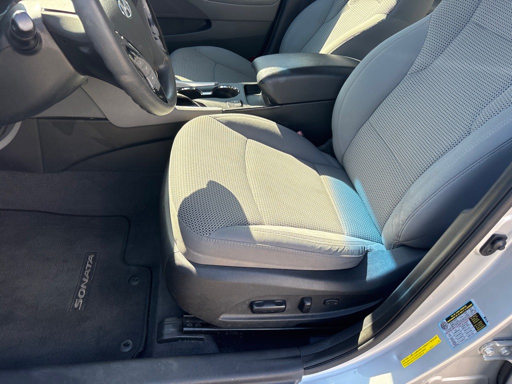 2013 Hyundai Sonata Image 11