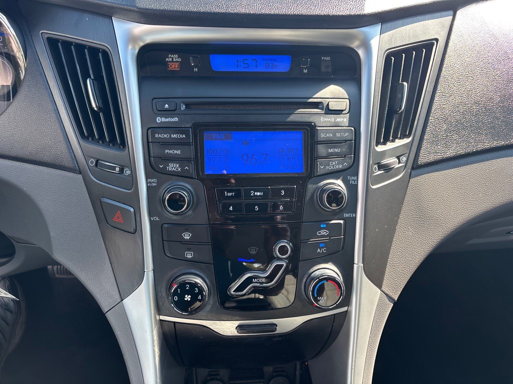 2013 Hyundai Sonata Image 13