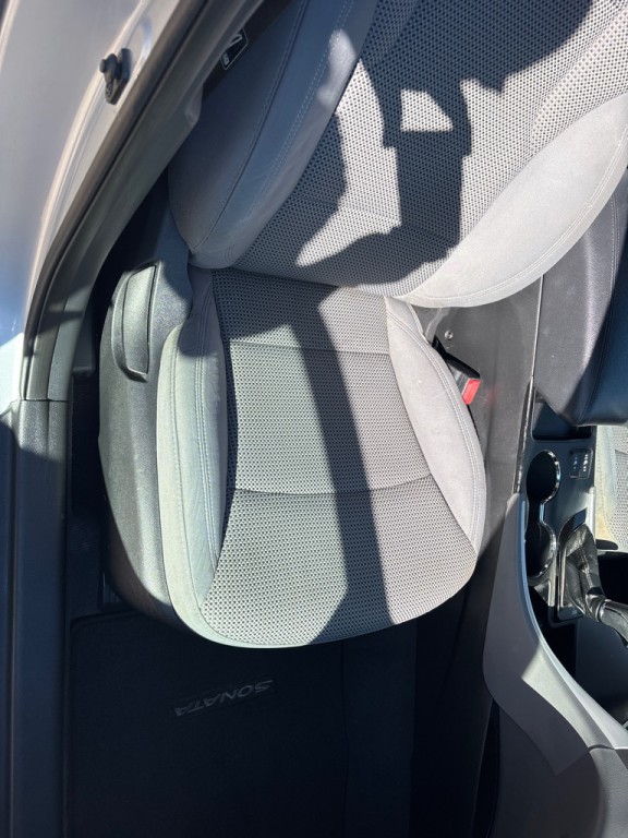 2013 Hyundai Sonata Image 17