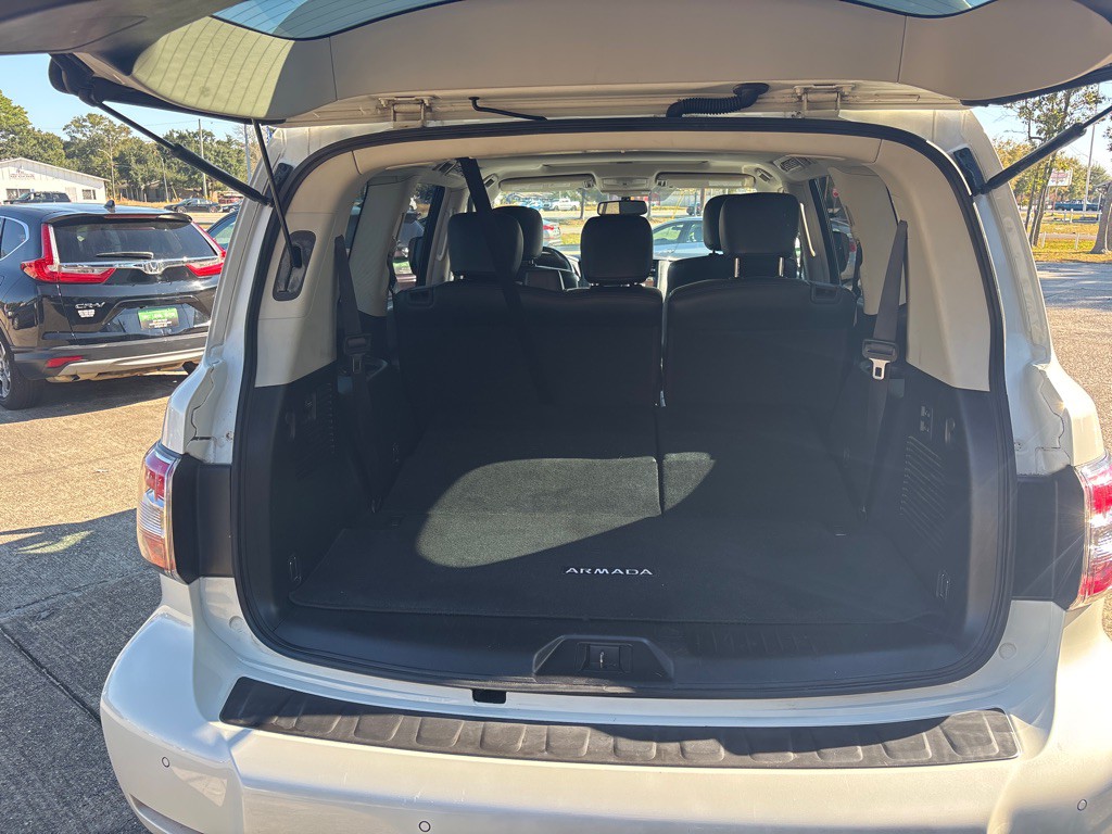 2018 Nissan Armada Image 11