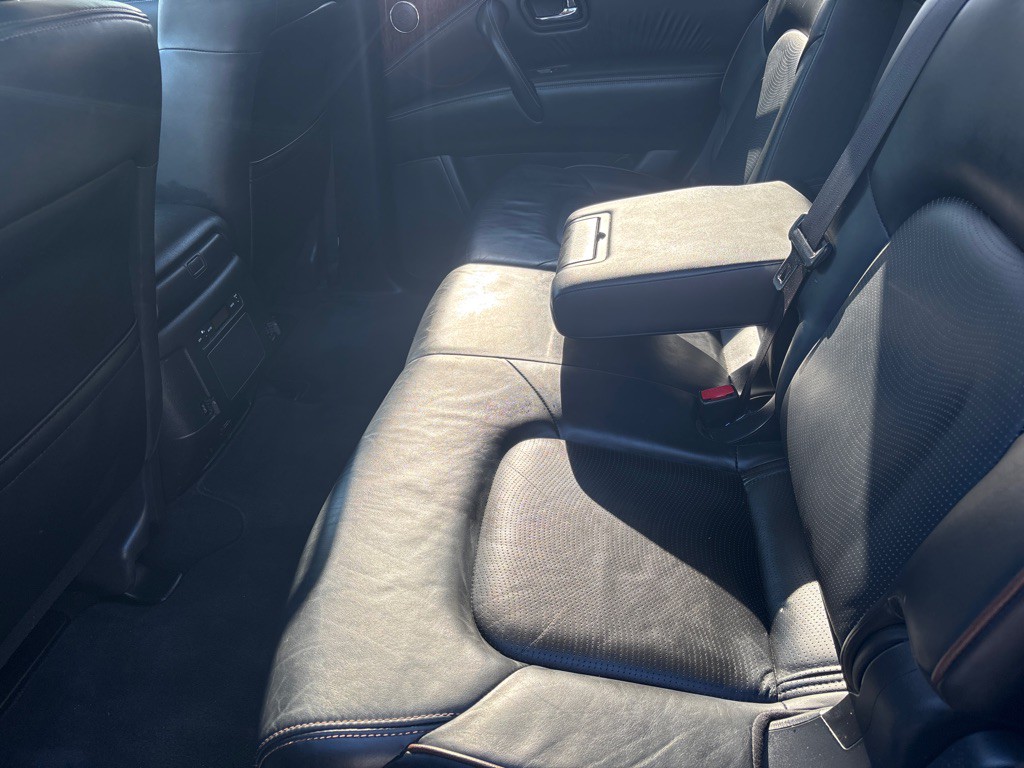 2018 Nissan Armada Image 24