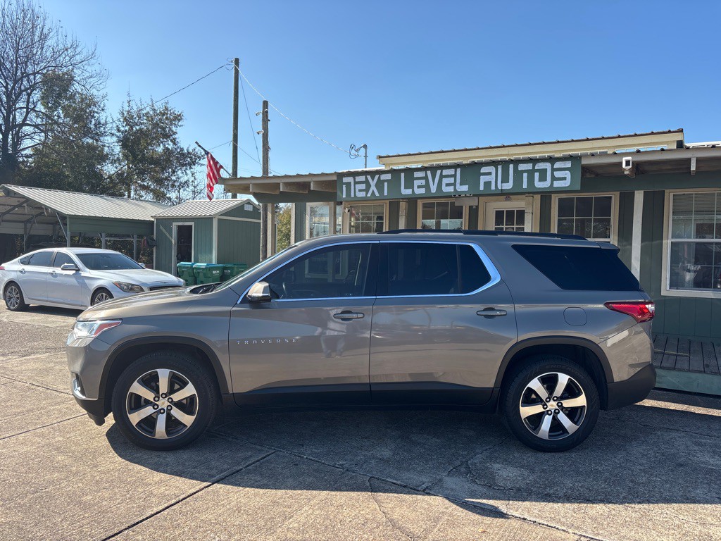2019 Chevrolet Traverse Image 2