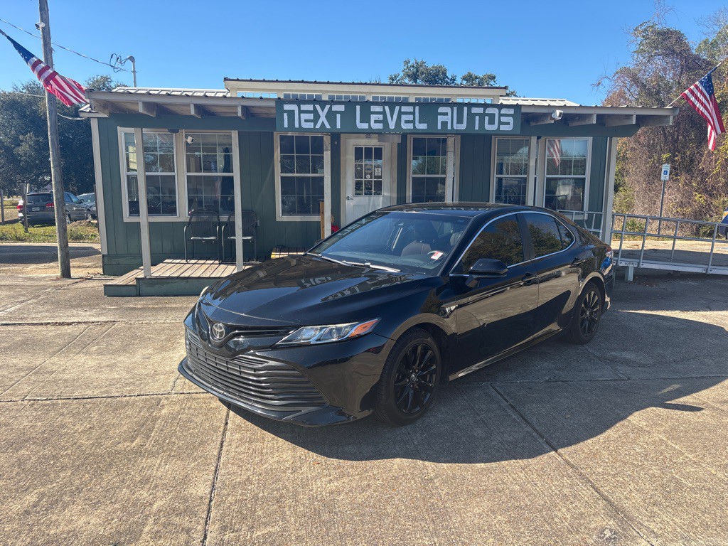 2019 Toyota Camry Image 1