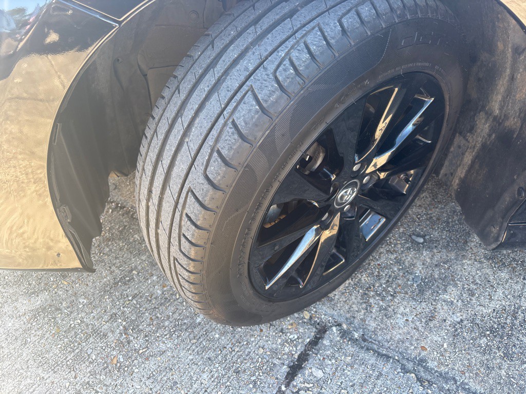 2019 Toyota Camry Image 9