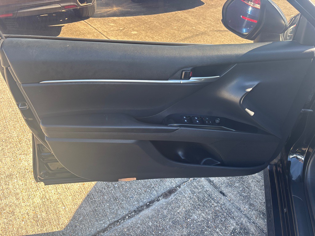 2019 Toyota Camry Image 10