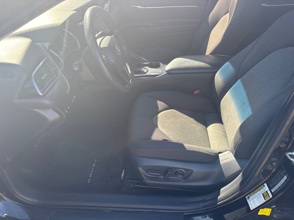 2019 Toyota Camry Image 11