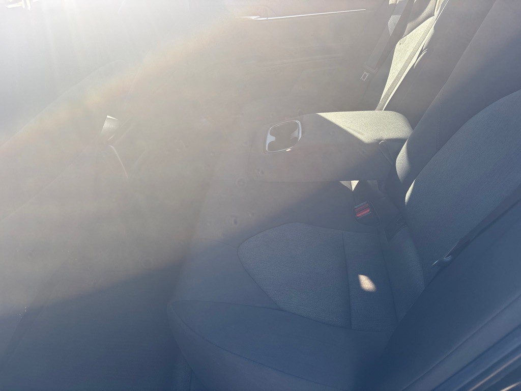 2019 Toyota Camry Image 19