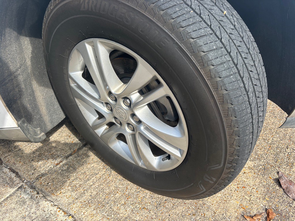 2018 Buick Enclave Image 9