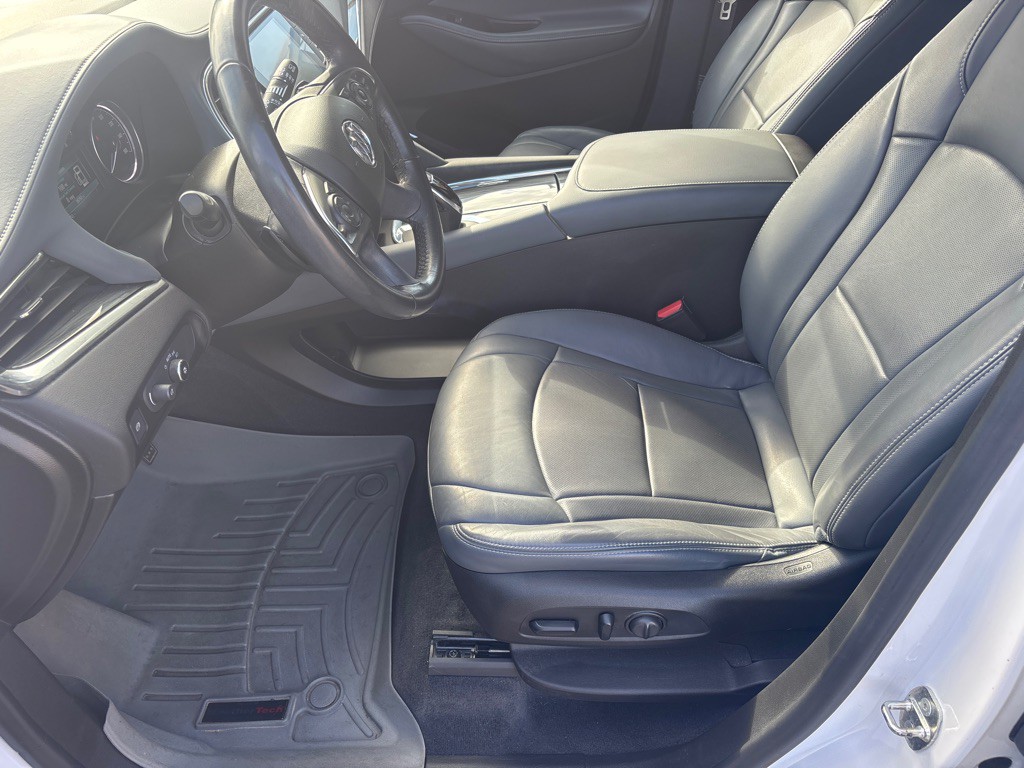 2018 Buick Enclave Image 11