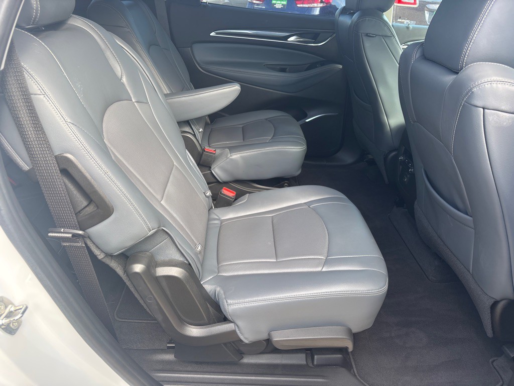 2018 Buick Enclave Image 17