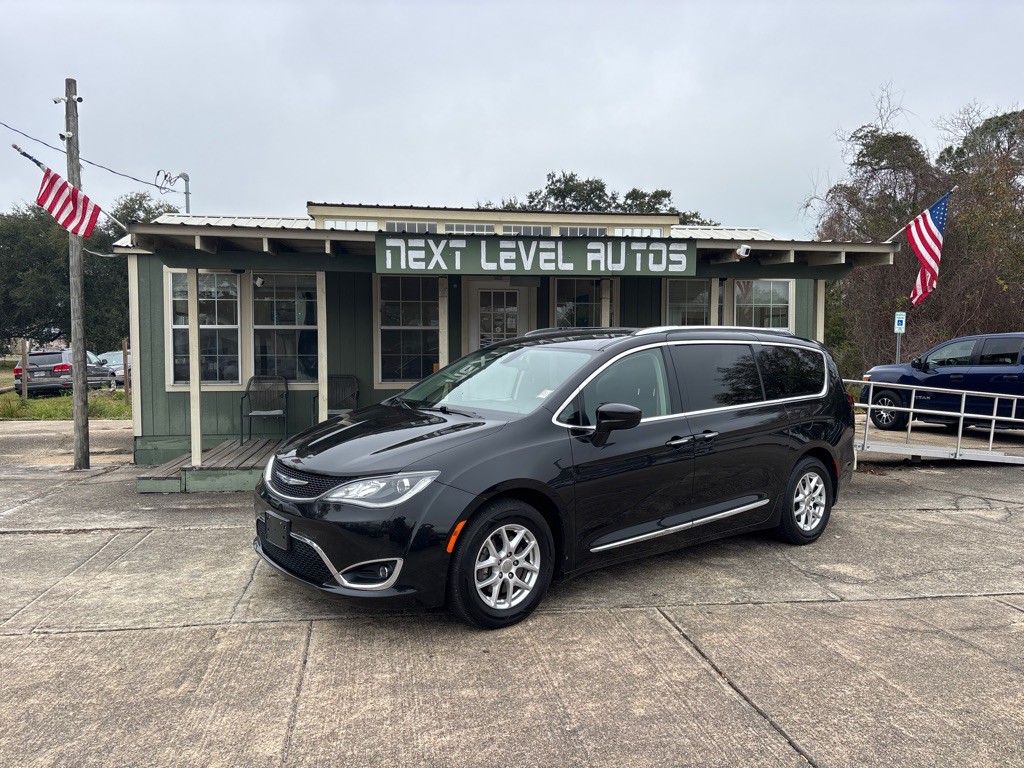 2020 Chrysler Pacifica Image 1