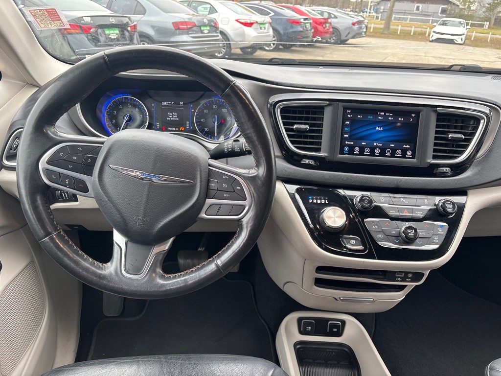 2020 Chrysler Pacifica Image 16